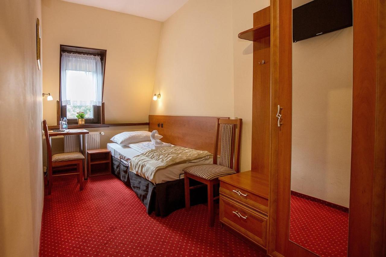 Hotel Zamek Chalupki Luaran gambar