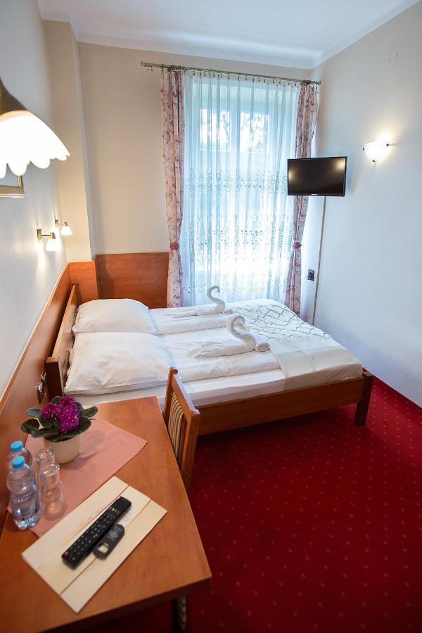 Hotel Zamek Chalupki Luaran gambar